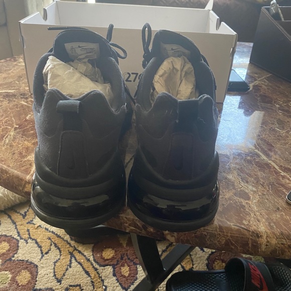 AIR MAX 270 REACT - Picture 5 of 9